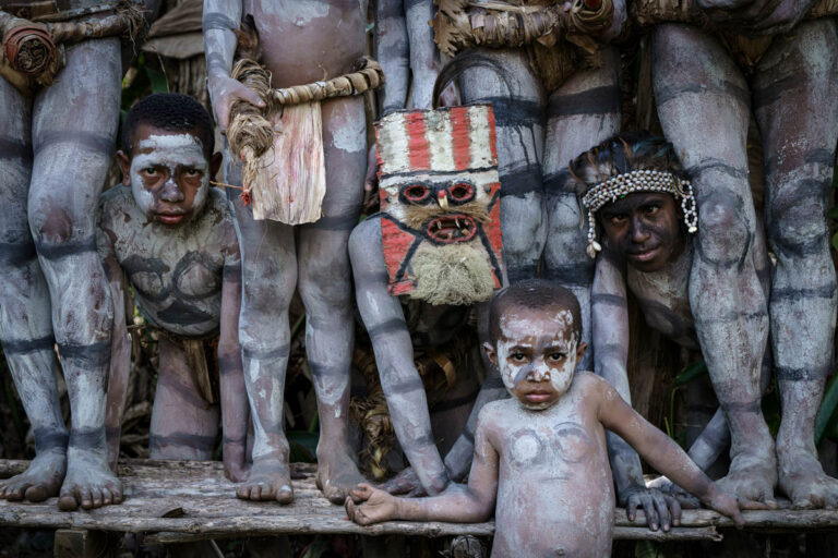 3. Niños de Barro Asaro copia