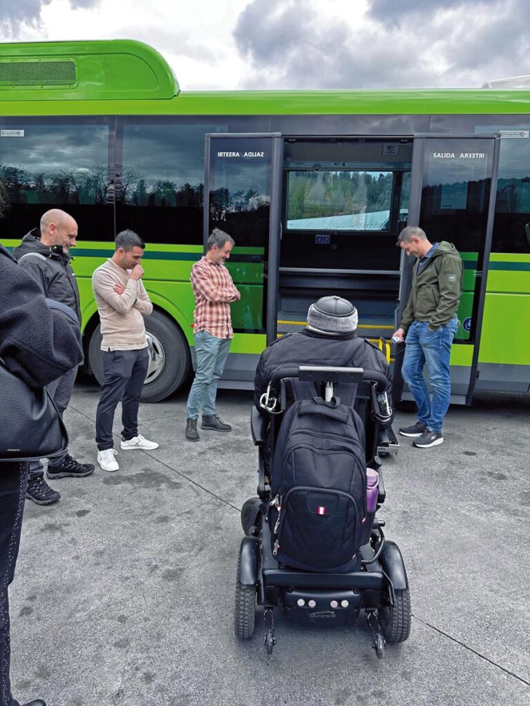Autobuses adaptados.