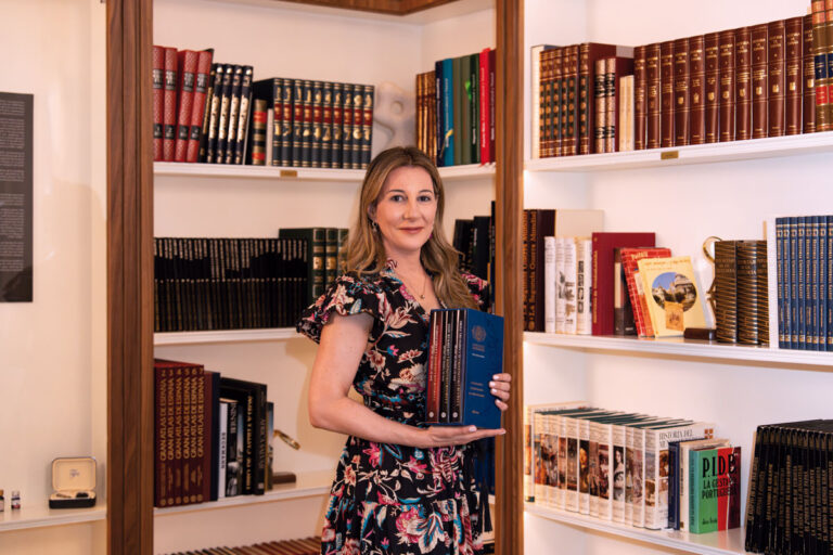 Eva García Sáenz de Urturi ©Agencia Kerrigan