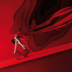 El espíritu apasionado del flamenco cobra vida en una composición dominada por el color rojo. Con iluminación minimalista y un fuerte trabajo de posproducción, la imagen transmite intensidad, ritmo y energía visual.