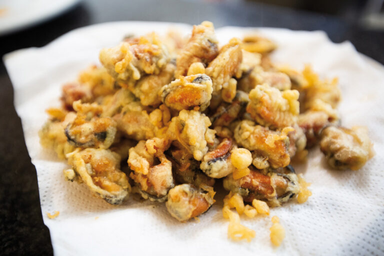 Mejillones en tempura.