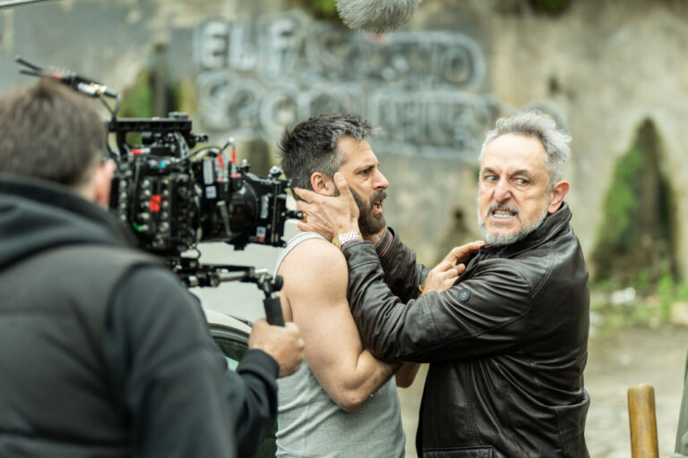 Hugo Silva (Toni Lomas) en plena trifulca con Javier Tolosa (Kokotxas).